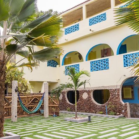 Hotel Mimosa Airport Тубаб Диалау Екстериор снимка