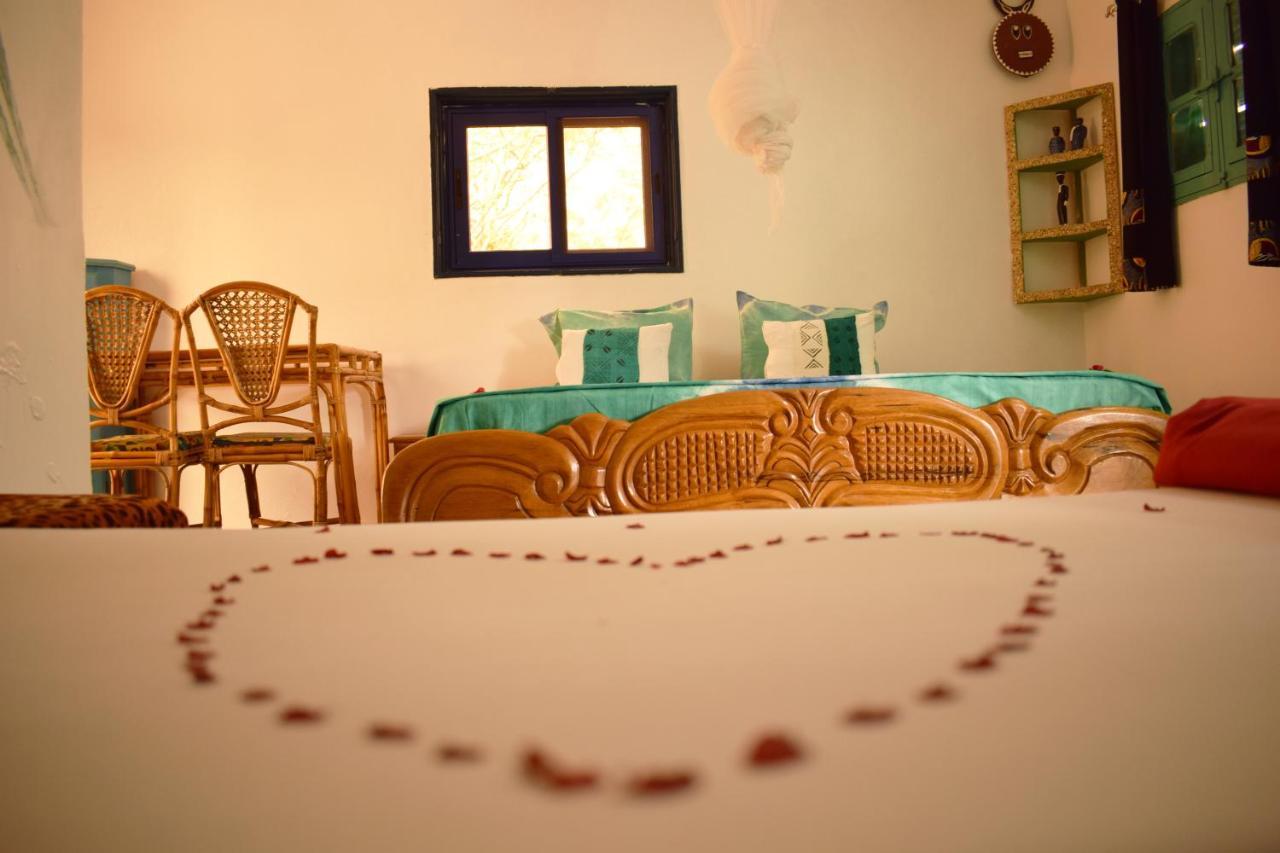Hotel Mimosa Airport Тубаб Диалау Екстериор снимка